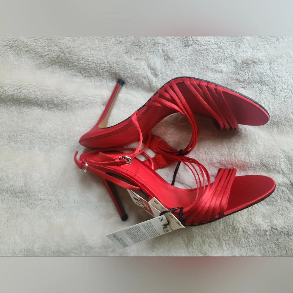 Zara Heeled Strappy Sandals Red Size 9 NWT - Picture 6 of 7